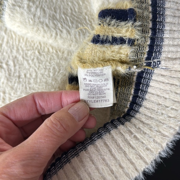 Mystree Cardigan with Stripes Soft and Warm Size Large - Picture 10 of 11